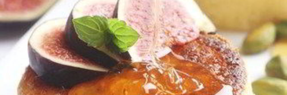 Вареный творожный пудинг с инжиром