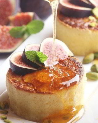 Вареный творожный пудинг с инжиром