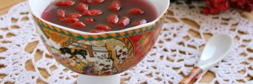 Желе красное с ягодами годжи