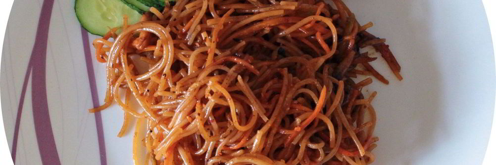 Фунчоза — стеклянная лапша с овощами по-корейски
