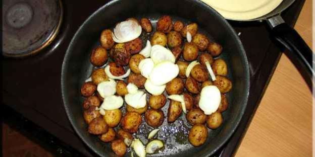 гарнир из мелкого картофеля