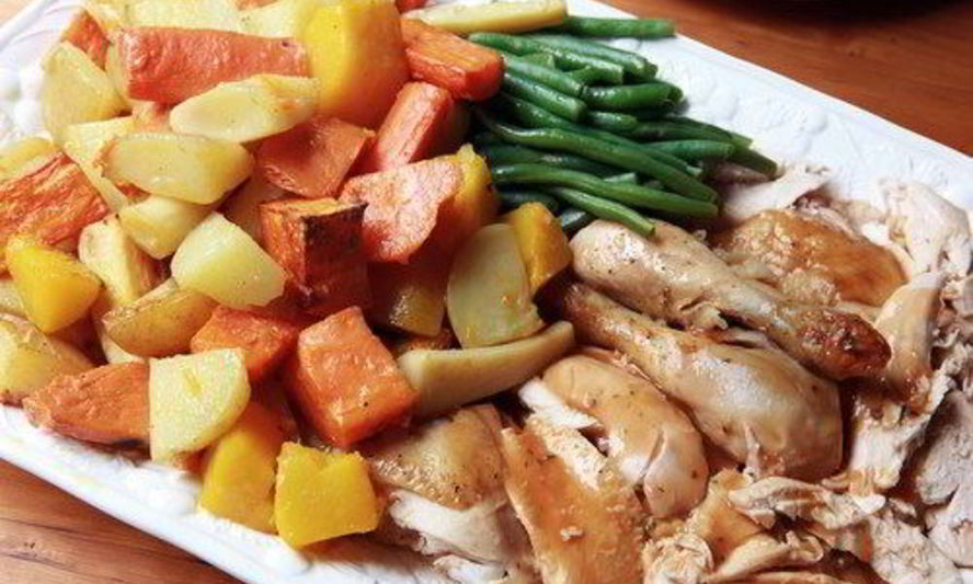 Рецепт гарнира из поджаренных в духовке картофеля, пастернака и моркови