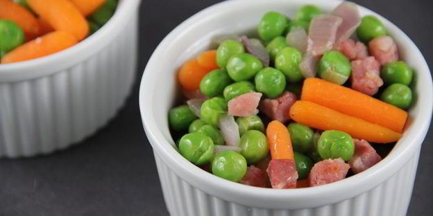 гарнир из зеленого горошка с беконом