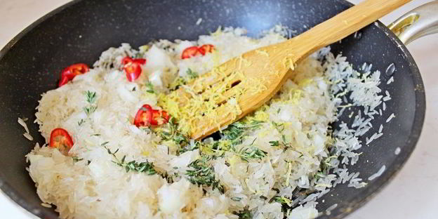 ароматный рис с кальмаром