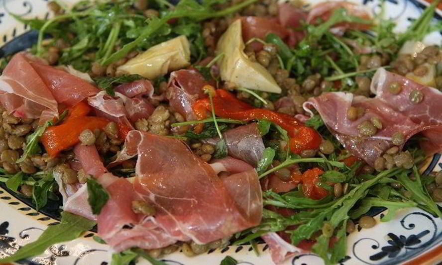 Рецепт чечевицы с артишоками, сладким перцем и ветчиной