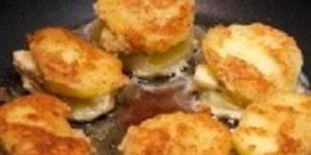 картофель и сыр с плесенью