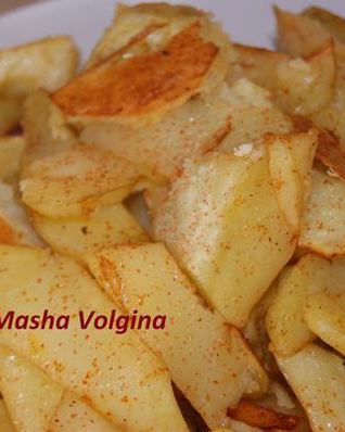 Картофель печеный с паприкой