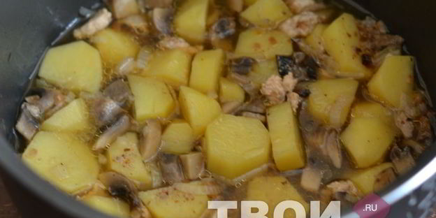 картофель с грибами в мультиварке