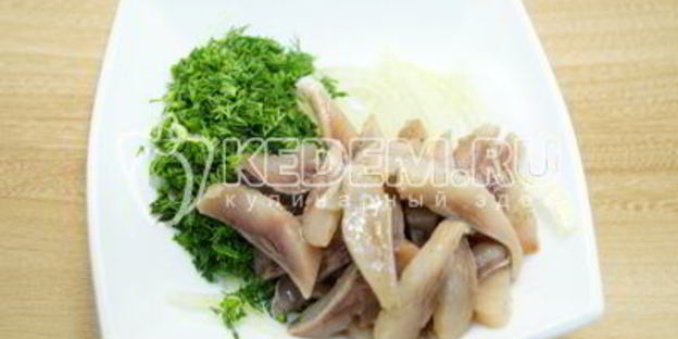 картофель с селедкой