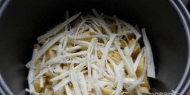 картофель с шампиньонами в мультиварке