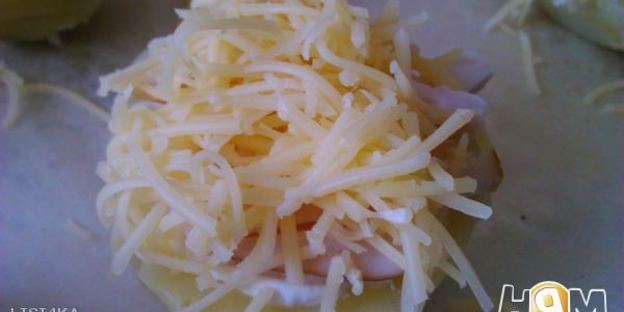 картофель с ветчиной и сыром