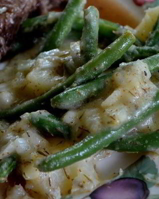 Картофель с зеленой фасолью