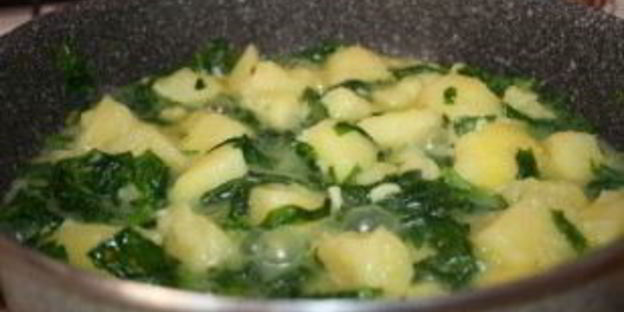 картофель со шпинатом
