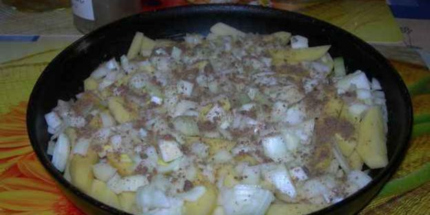 картофель жареный с сыром и грибами