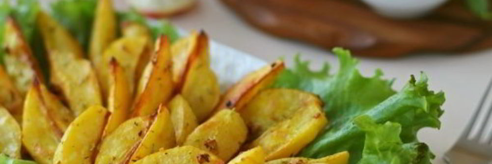 Картошка дольками в духовке