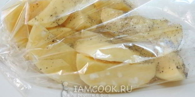 картошка с копчеными ребрышками в духовке