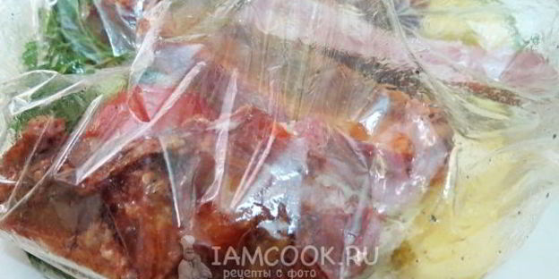 картошка с копчеными ребрышками в духовке