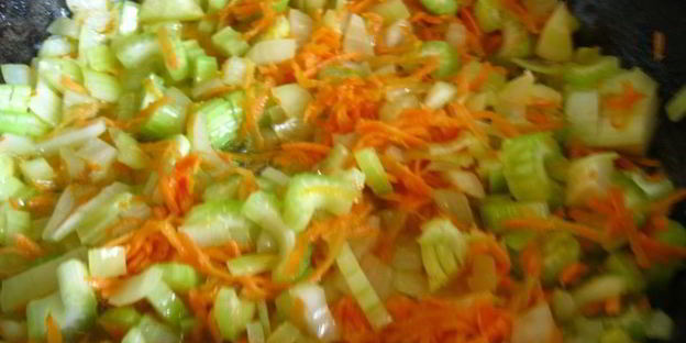 лапша зеленый чай с мясным соусом