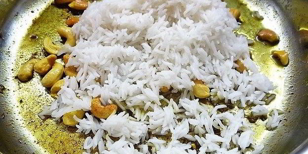 лимонный рис со специями и кешью