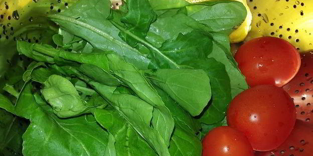 печеный картофель с красной икрой