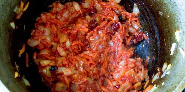 пряный рис с мясными шариками