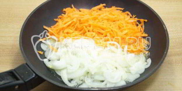 рис с кальмарами