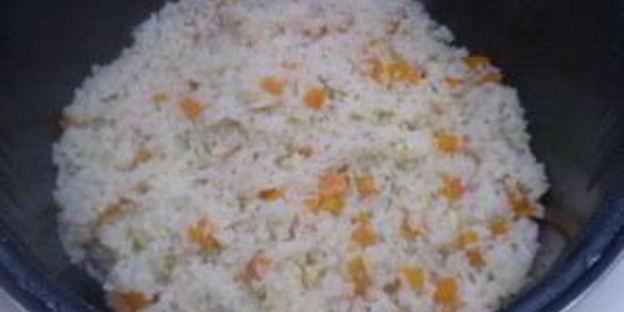 рис с морковкой в мультиварке