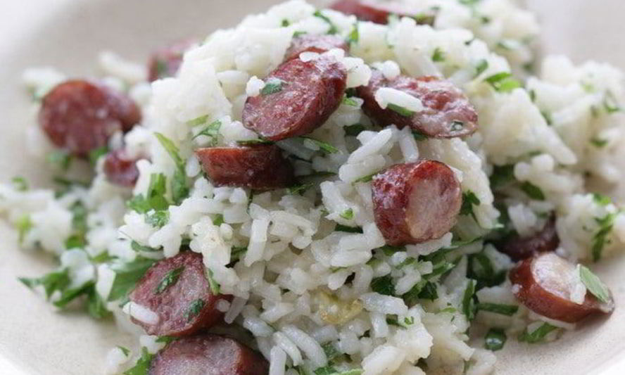 Рецепт риса с острыми колбасками
