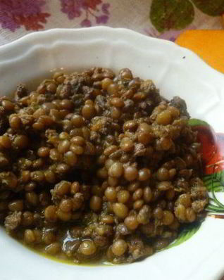 Тушеная чечевица с тыквой и мясом