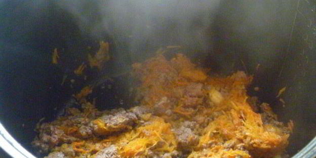 тушеная чечевица с тыквой и мясом