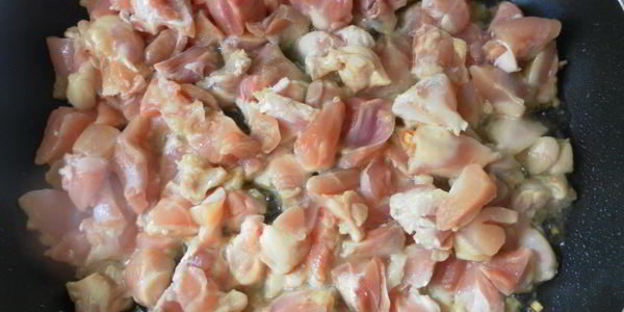 зеленая чечевица с курицей