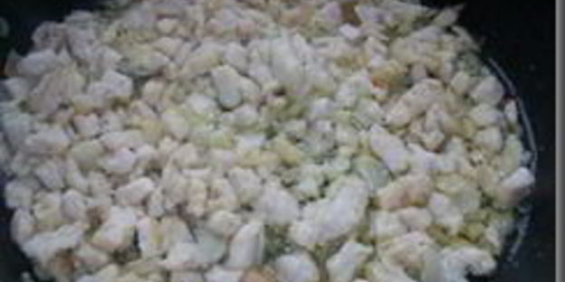 жареная картошка с куриным филе