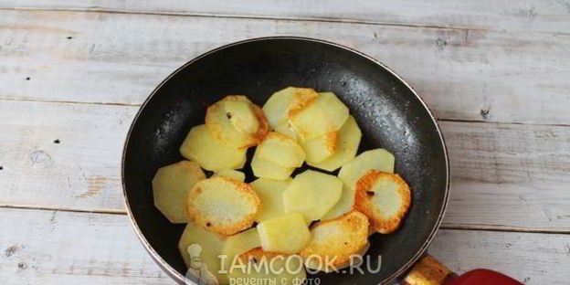 жареная картошка с папоротником