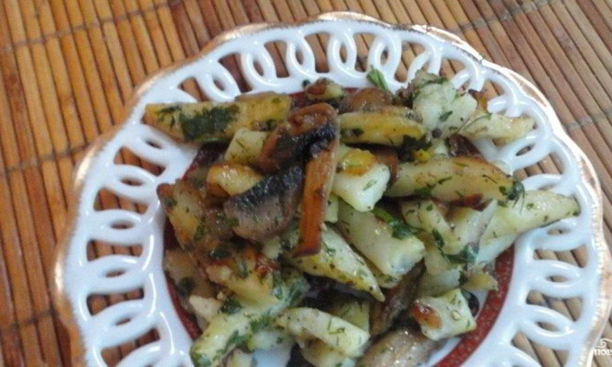 Рецепт жареной картошки с сушеными грибами