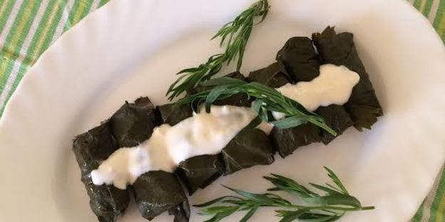 долма — голубцы в виноградных листьях