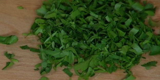 долма с кускусом и вялеными помидорами