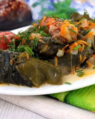 Голубцы из мангольда с фаршированными овощами