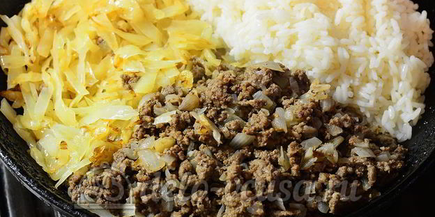 ленивые голубцы со сметаной