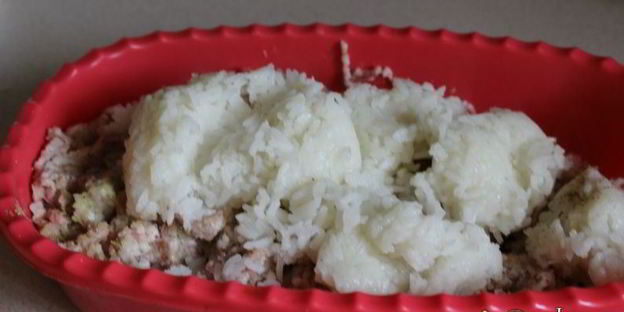 ленивые голубцы запеченные в сметане