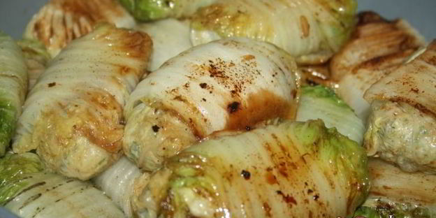 весенние голубцы из фарша со свежей зеленью