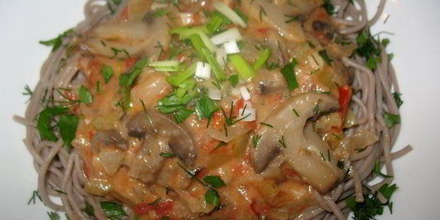 гречневая лапша с грибами