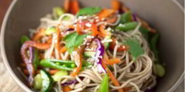 гречневая лапша с овощами