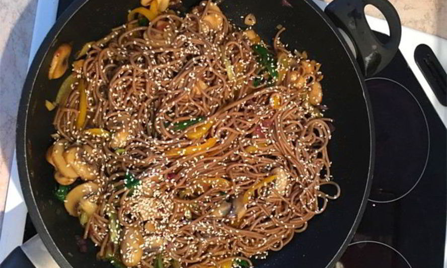 Рецепт гречневой лапши с шампиньонами