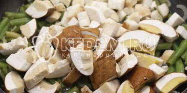 белые грибы со стручковой фасолью