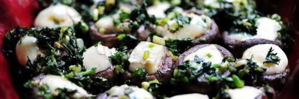 Фаршированные грибы с сыром Бри