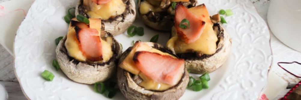 Фаршированные шампиньоны с ветчиной