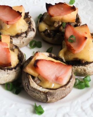 Фаршированные шампиньоны с ветчиной