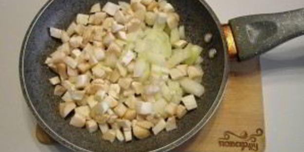 фаршированные шампиньоны в духовке с сыром