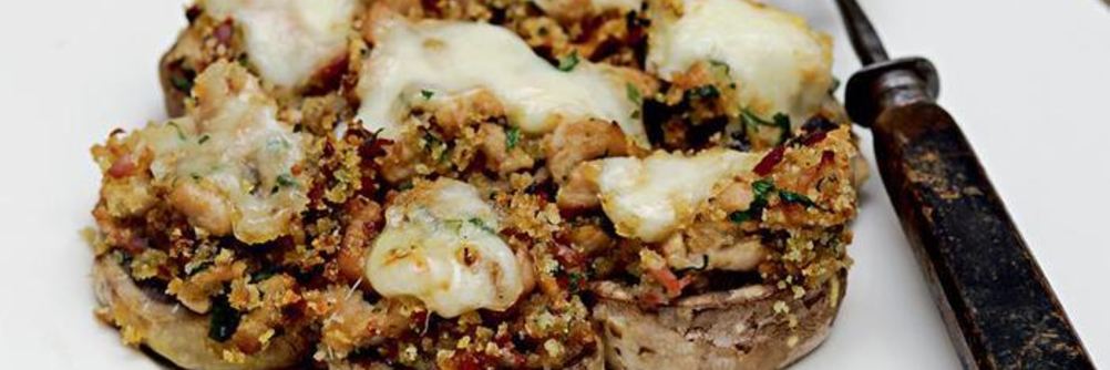 Фаршированные цесаркой шампиньоны