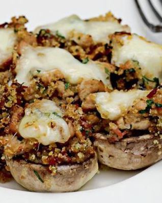 Фаршированные цесаркой шампиньоны
